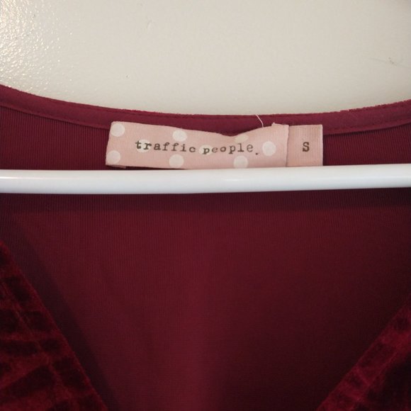 Red Velvet Puffy Sleeve Top - Picture 4 of 5